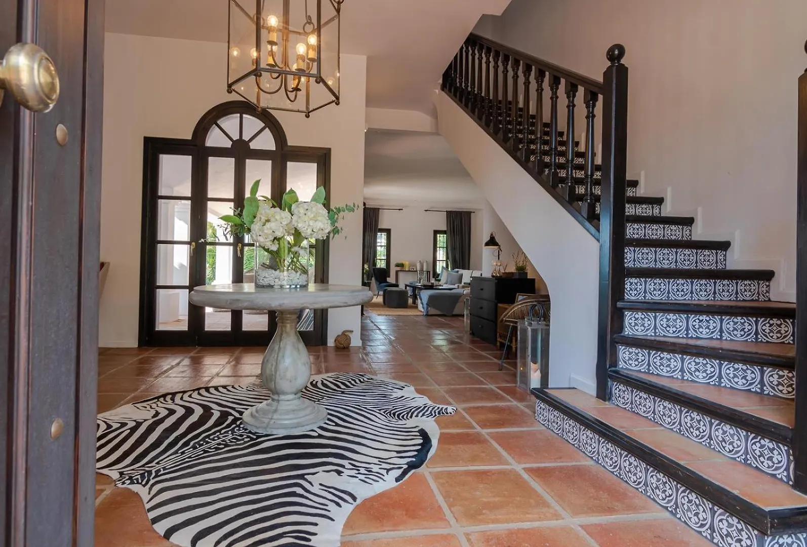 Luxury Villa In Marbella Golden Mile Spain