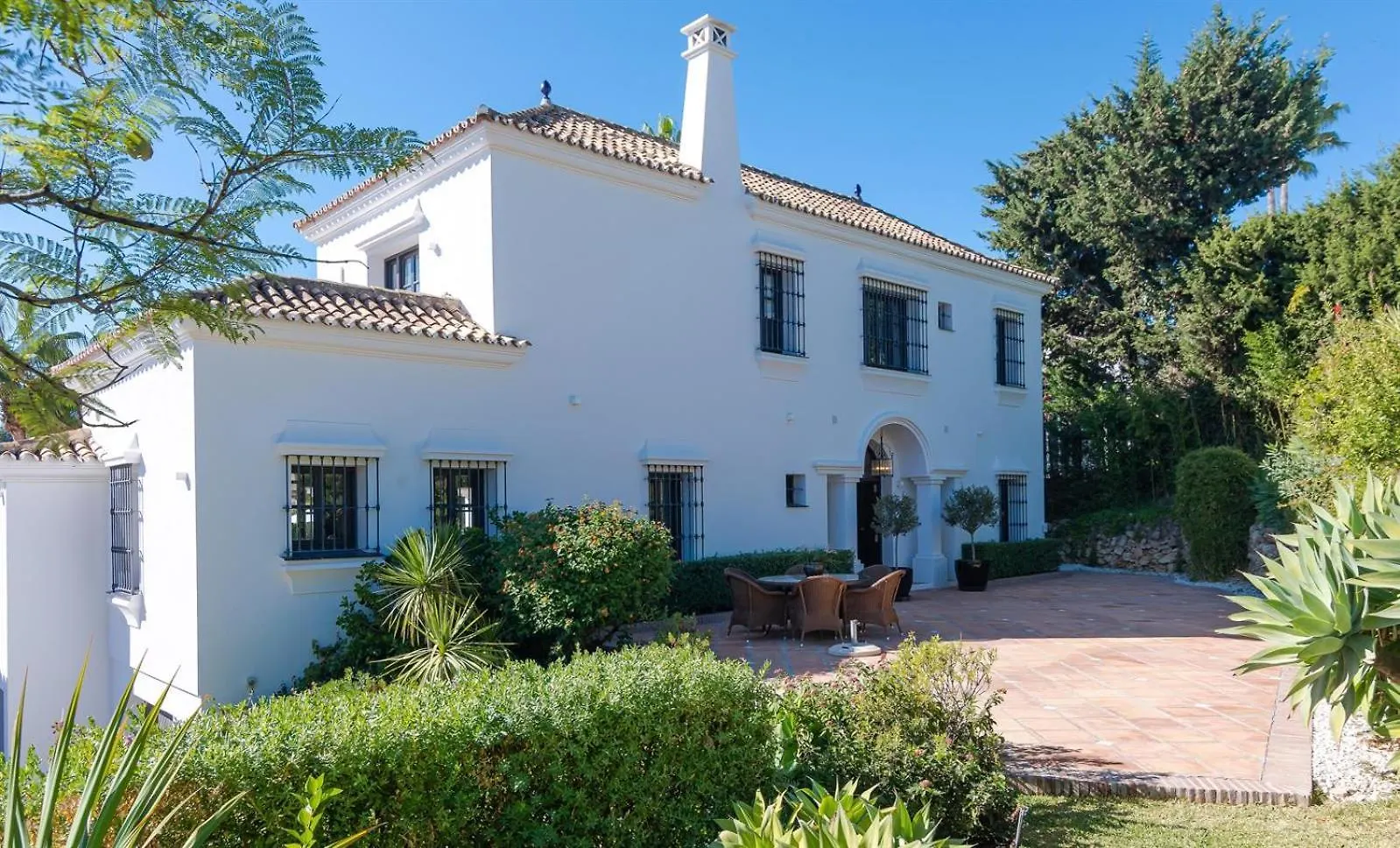 Luxury Villa In Marbella Golden Mile